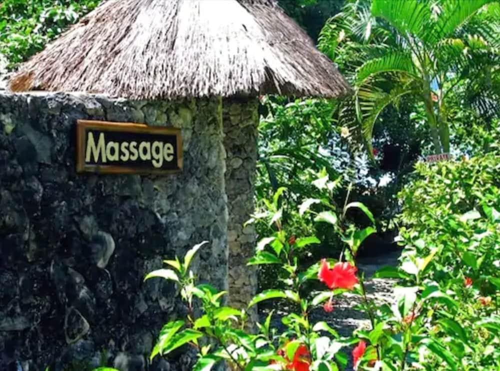 Dolphin House Resort Moalboal Exterior foto