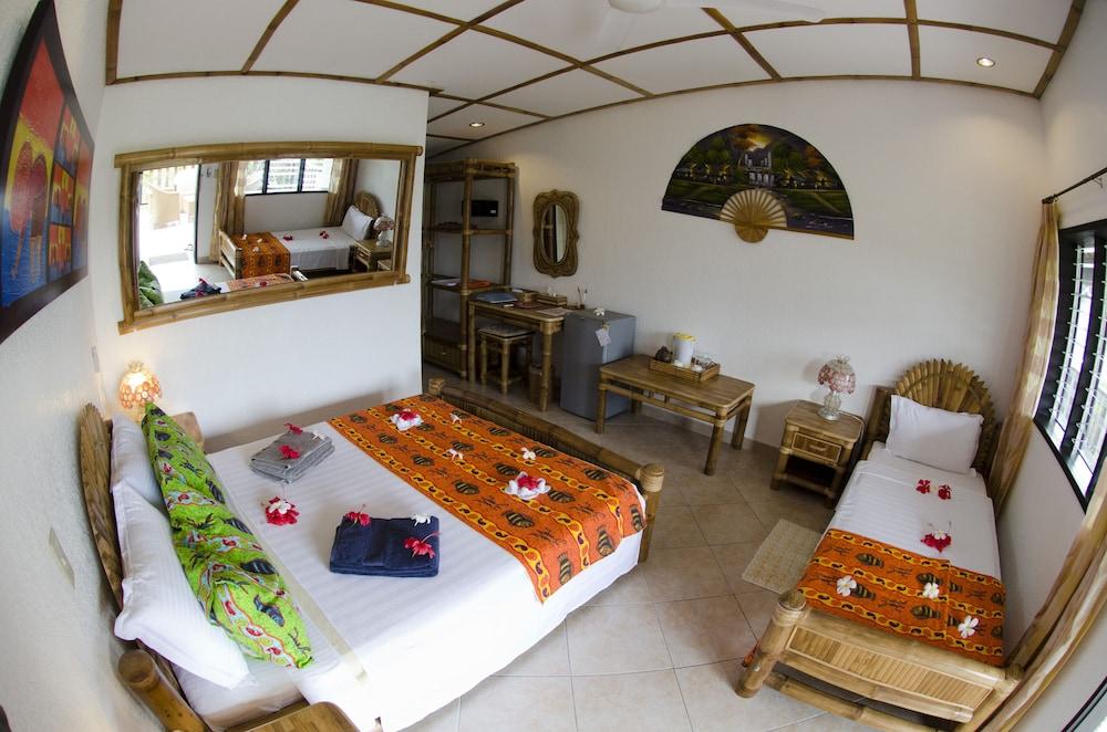 Dolphin House Resort Moalboal Exterior foto